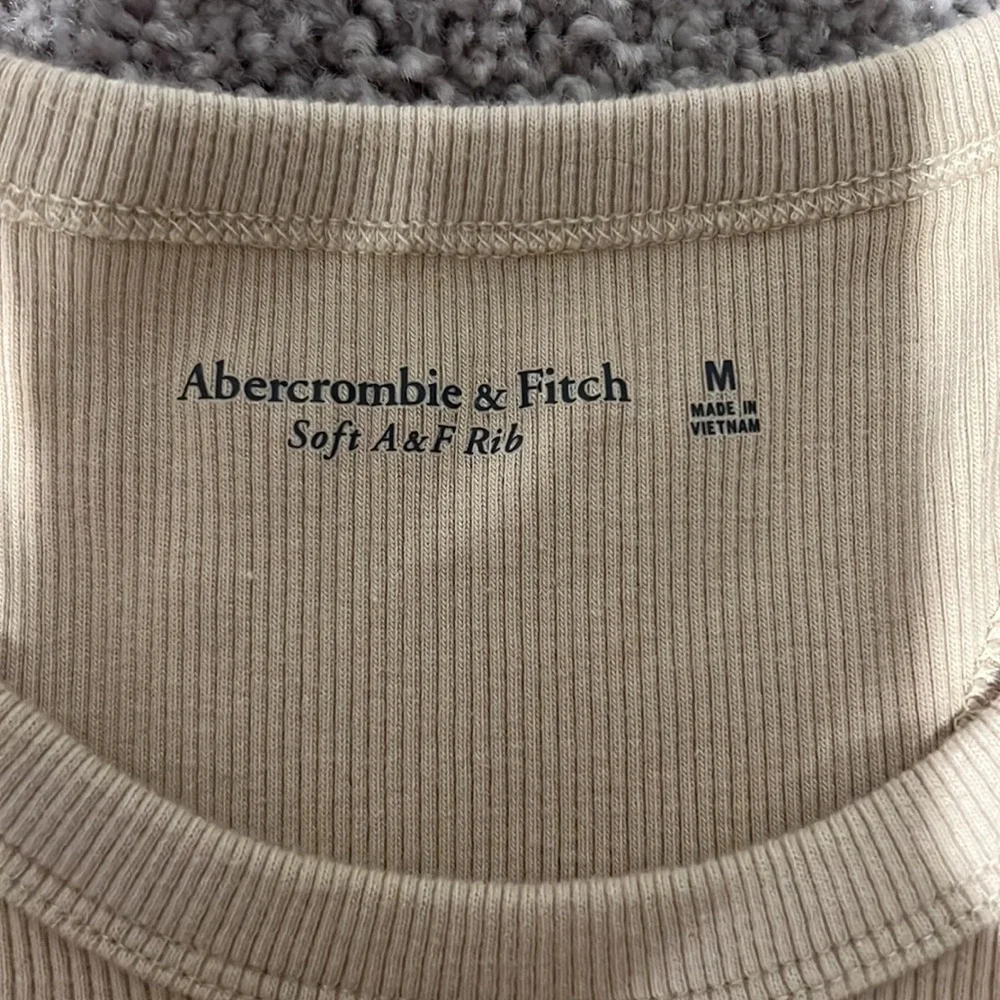 Abercrombie Tanks - Picture 3 of 3